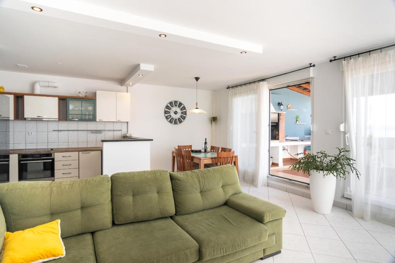 Apartment Horizon